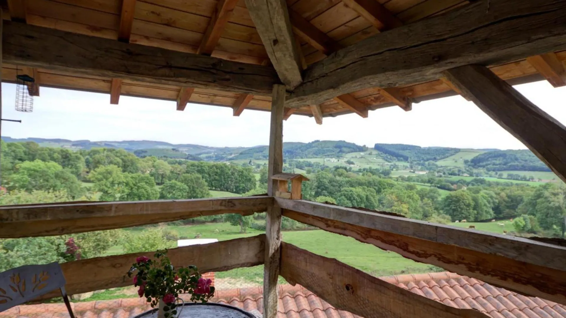 Gite De Charme Avec Spa, Sauna Et Jardin Pour 12 Personnes - Fr-1-496-54 Saint-Just-la-Pendue