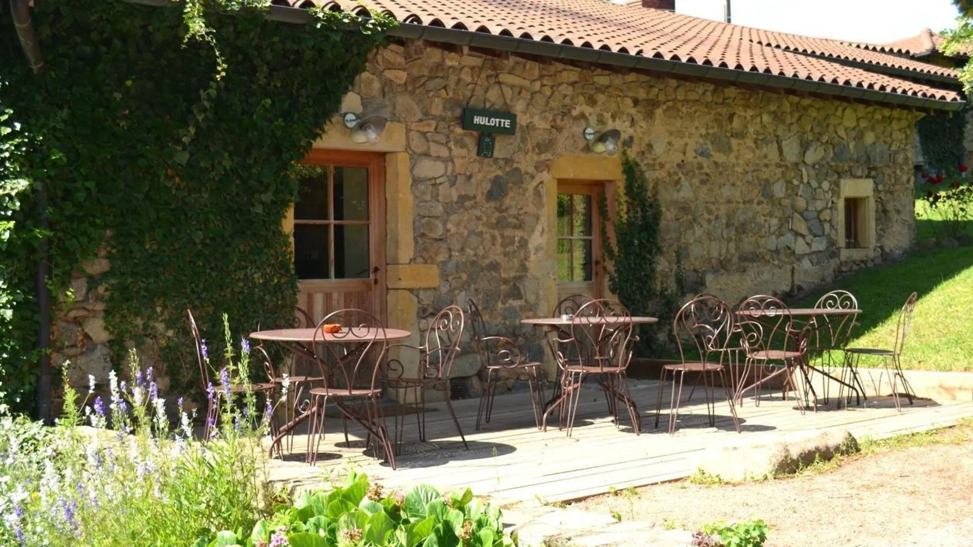Holiday home Gite De Charme Avec Spa, Sauna Et Jardin Pour 12 Personnes - Fr-1-496-54 Saint-Just-la-Pendue