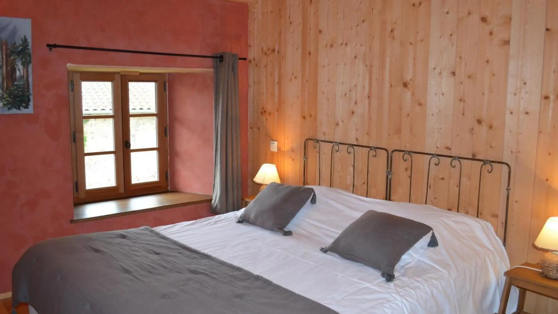 Gite De Charme Avec Spa, Sauna Et Jardin Pour 12 Personnes - Fr-1-496-54 Saint-Just-la-Pendue Holiday home